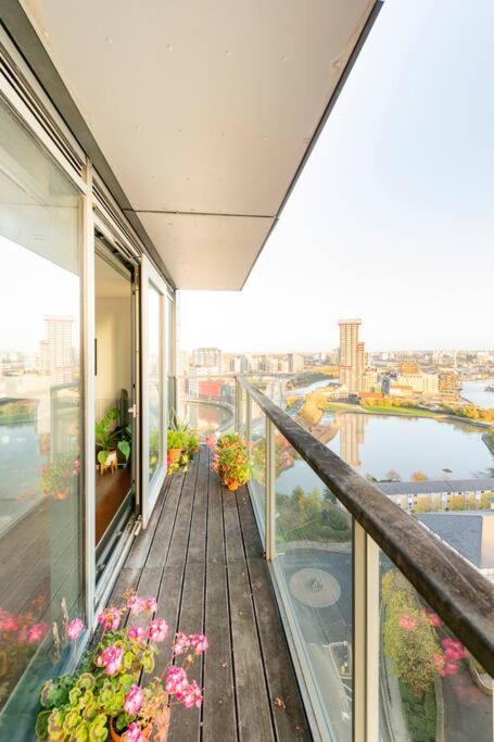 London Skylineviews 2 Bed 2 Bath Flat Near Canary Wharf, O2 & Excel Kültér fotó