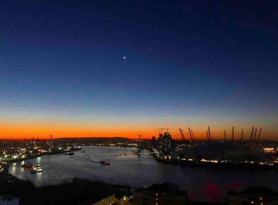 London Skylineviews 2 Bed 2 Bath Flat Near Canary Wharf, O2 & Excel Kültér fotó